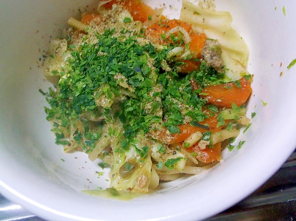 パスタ麺で焼きそば