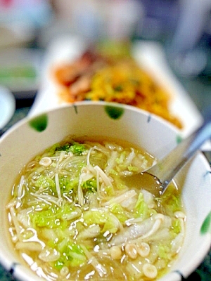 白菜とエノキの春雨スープ