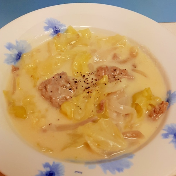 子供が喜ぶ 合挽肉とキャベツのクリームシチュー レシピ 作り方 By Acchan66 楽天レシピ 子供が喜ぶ 合挽肉とキャベツのクリームシチュー レシピ 作り方 By Acchan66 楽天レシピ