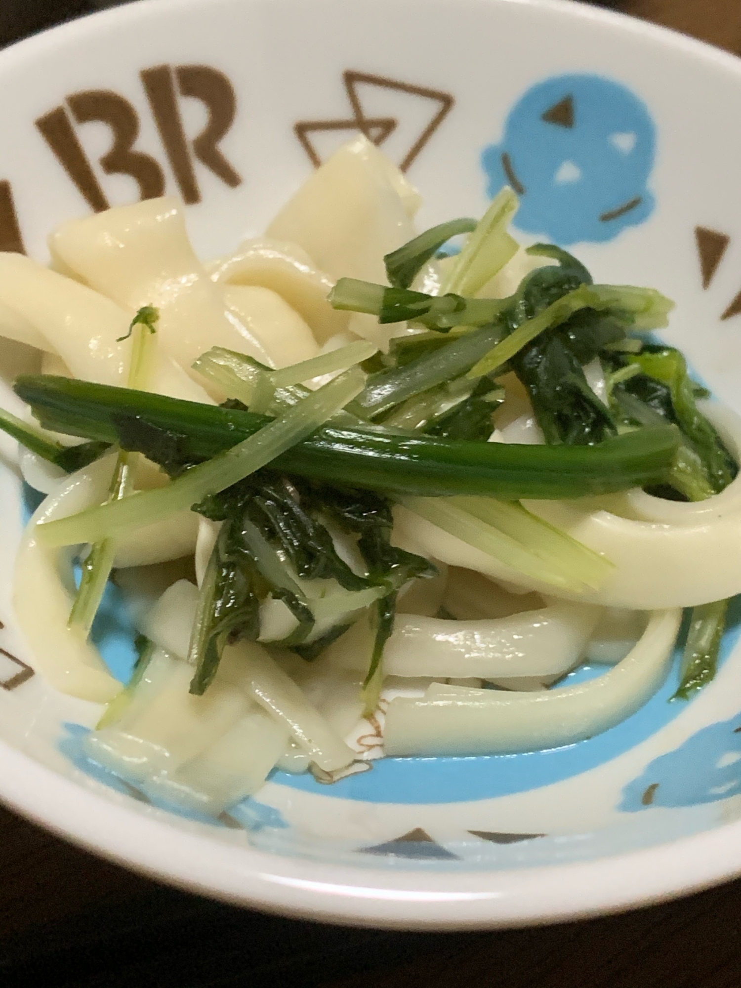 水菜とほうれん草、うどん節の中華サラダ