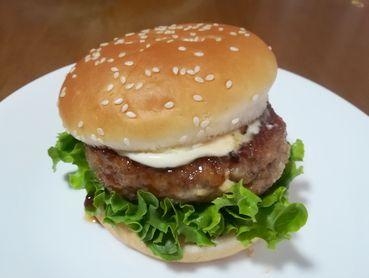 甘辛だれの照り焼きバーガー