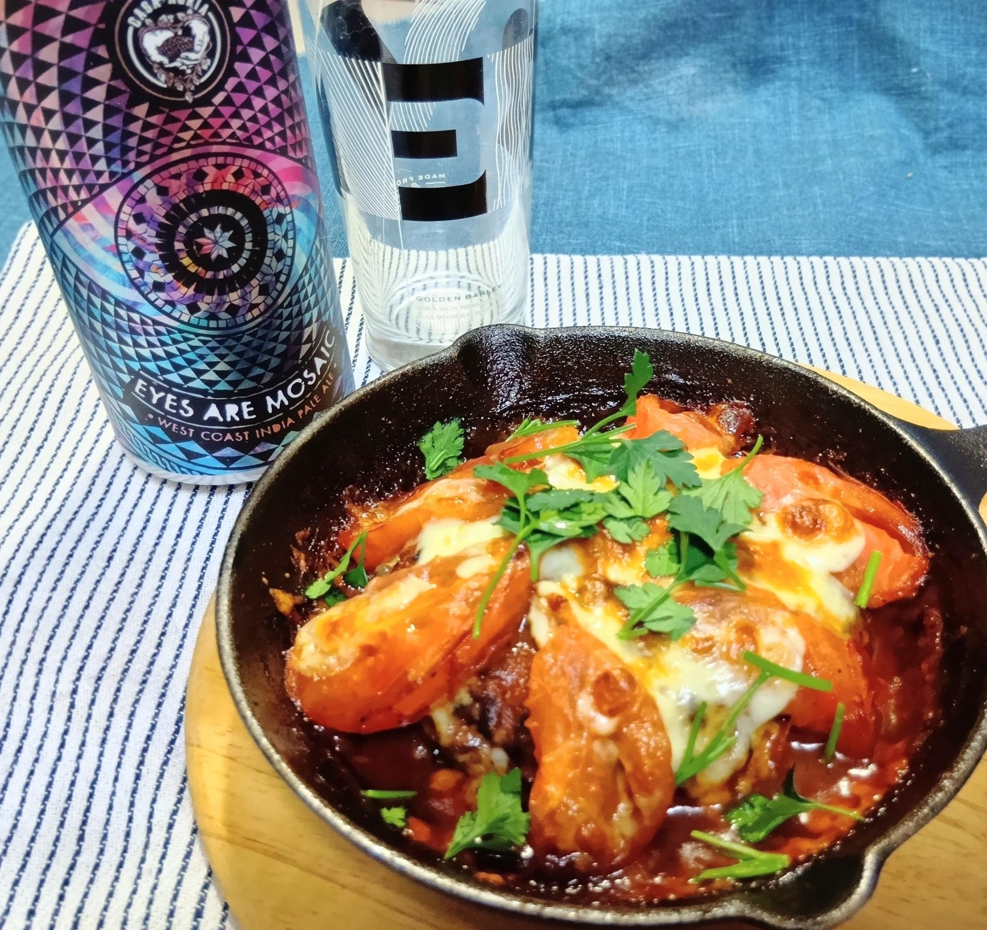 カンタン調理！トマト＆チーズのスキレットハンバーグ