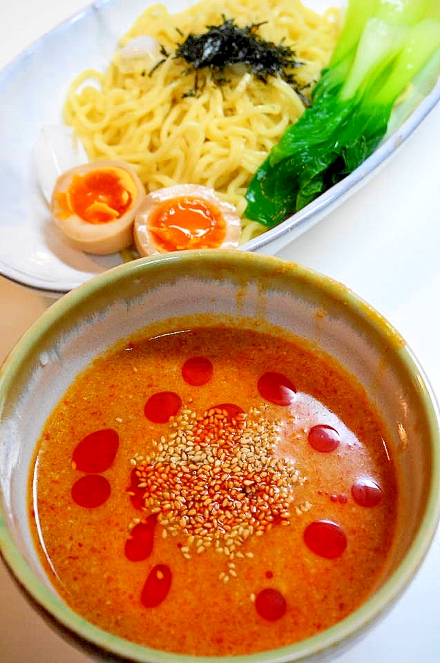 夏の麺は冷やし中華だけじゃない！冷やし坦々つけ麺