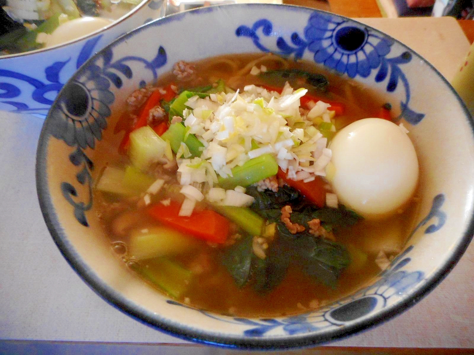 ひき肉とターサイの醤油ラーメン