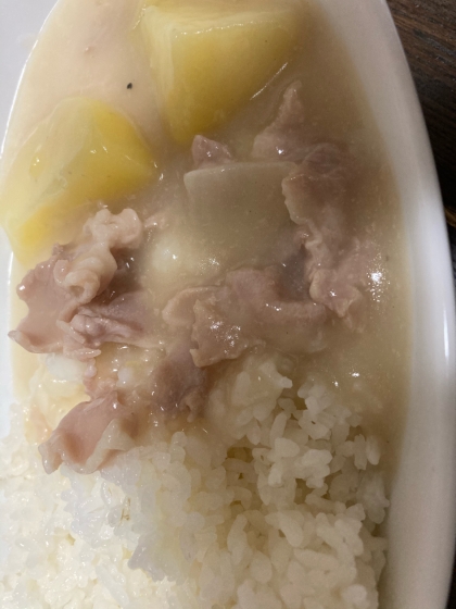 素朴♪ごろっと鶏肉とブロッコリーのシチュー