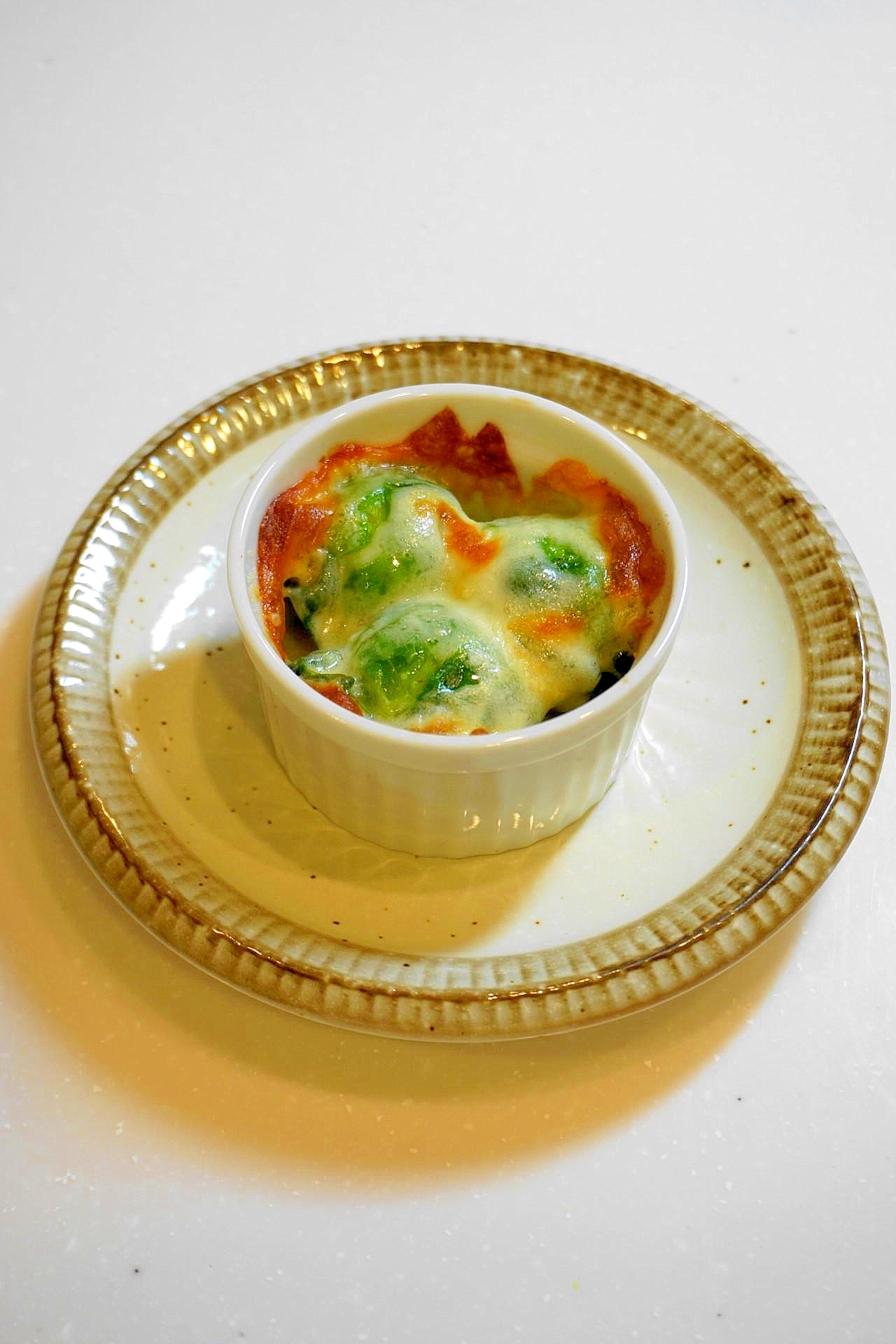 ビタミンCが豊富に摂れる!芽キャベツのチーズ焼き