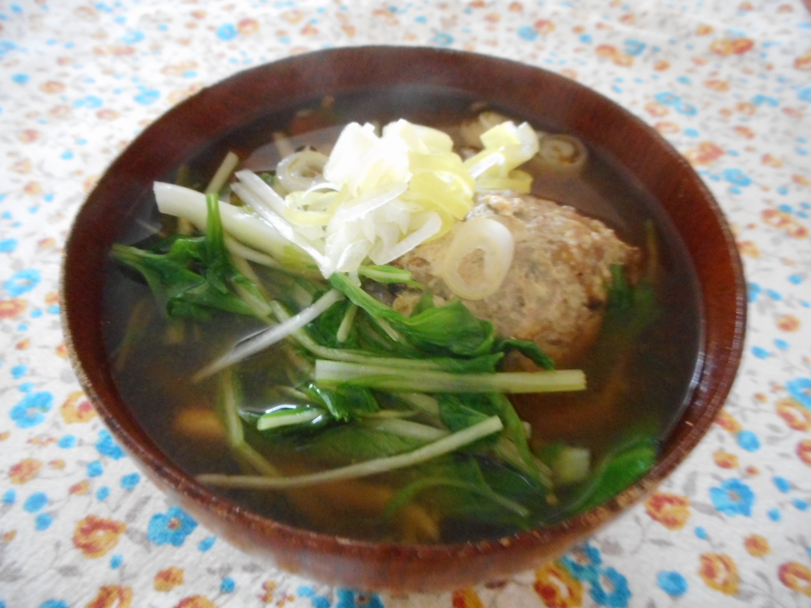 水菜と肉団子の味噌汁