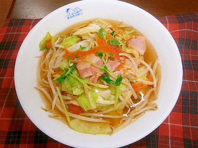 チキンラーメンの野菜炒めのせ