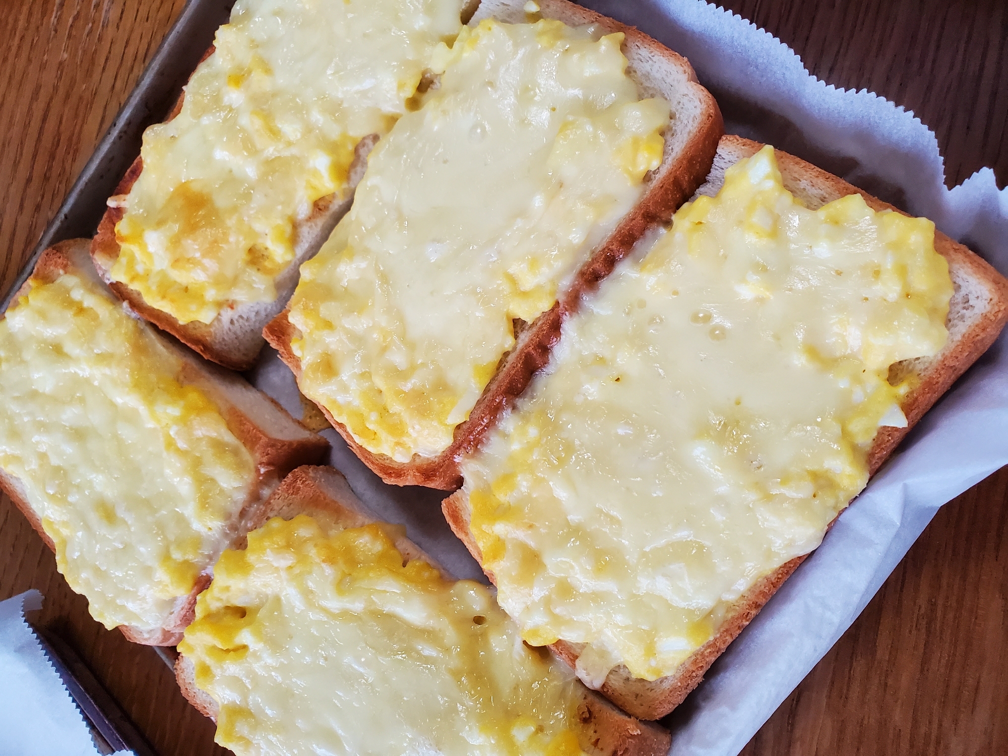 タマゴサラダのチーズトースト