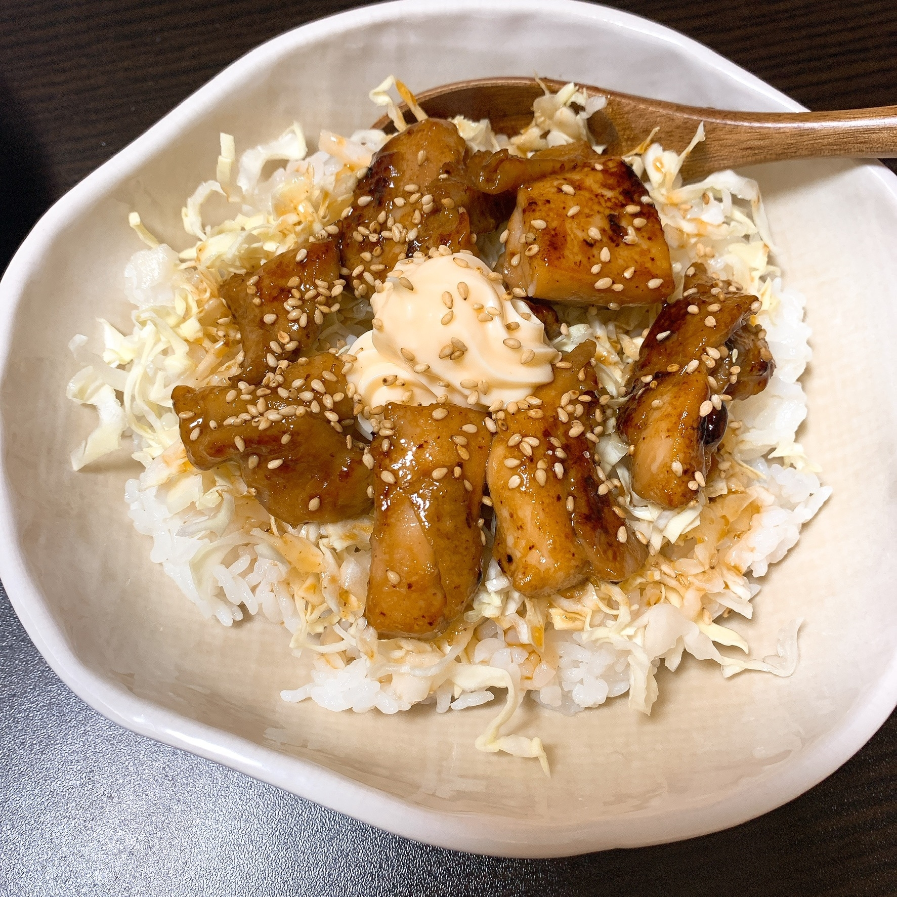 鶏もも肉の照り焼き丼