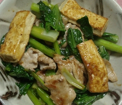 豚肉、小松菜、豆腐のにんにく醤油マヨ炒め