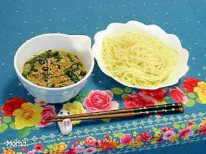 薬味のきいたつけ麺