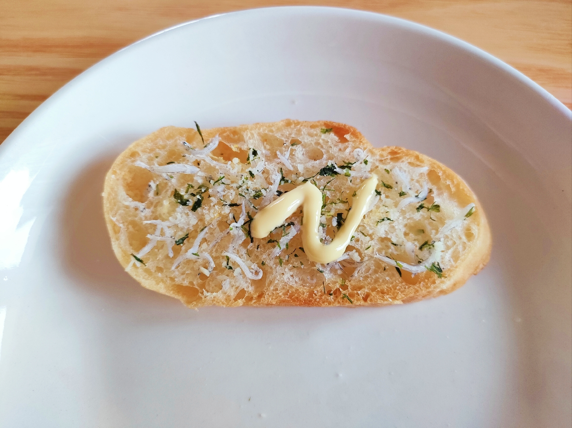 しらすと青海苔の粉チーズマヨトースト