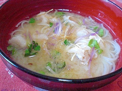 「ごちそうにゅう麺」(味噌味）　　　♪♪