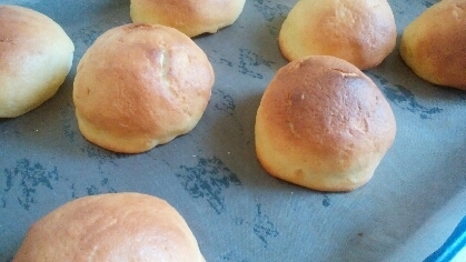 もうちょっとクッキー生地をのせてもよかったかも？帽子にならなかったけど、さくふわでおいしかったです～(*^^*)