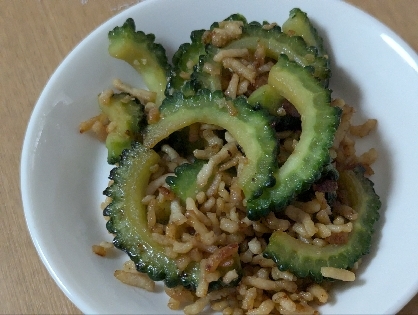 ゴーヤと鶏肉の炒め物