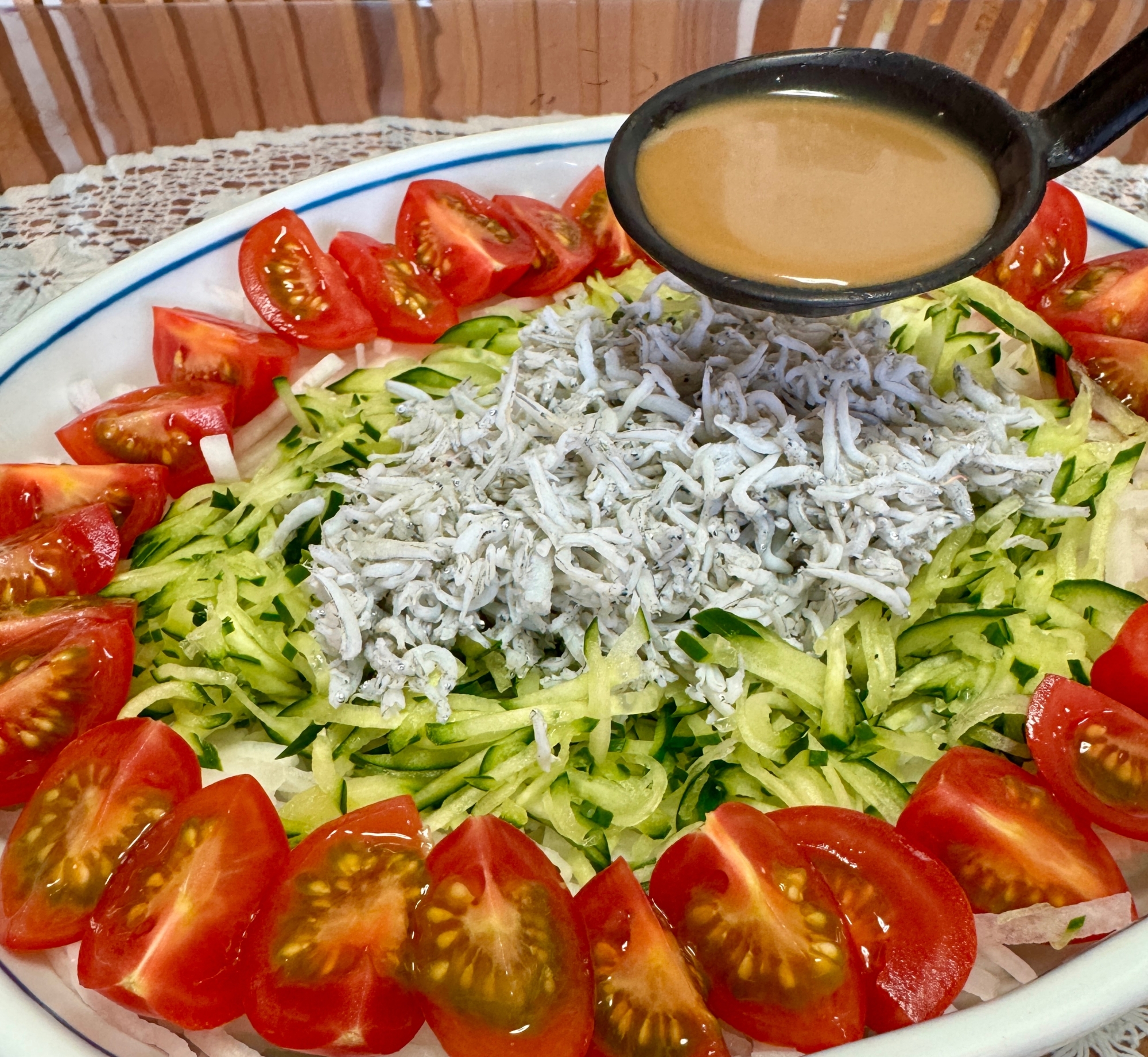 シャキシャキ大根としらすと胡瓜とトマトの☆サラダ