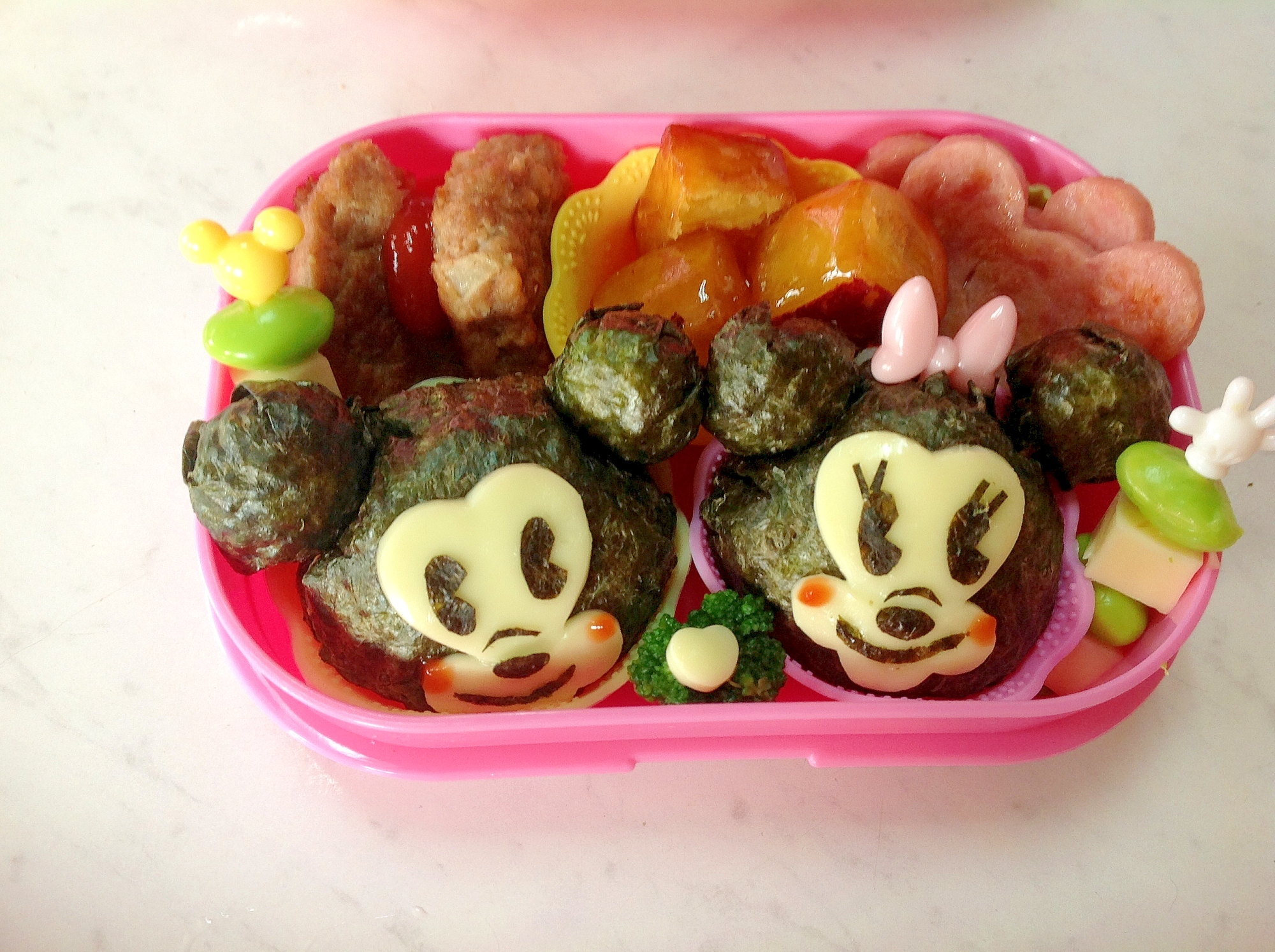 ミッキーミニーのキャラ弁当 お弁当 レシピ 作り方 By さぁー27 楽天レシピ