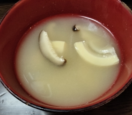筍と蕨☆たけのことわらびの味噌汁