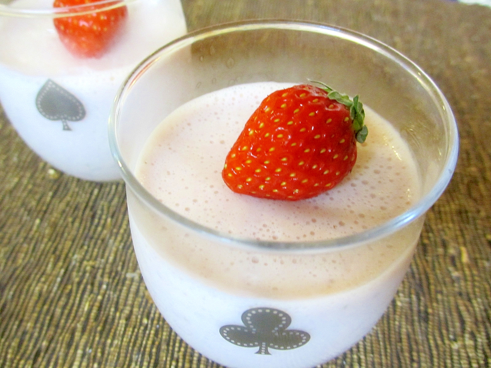 イチゴの杏仁プリン レシピ 作り方 By Mococo05 楽天レシピ イチゴの杏仁プリン レシピ 作り方 By Mococo05 楽天レシピ