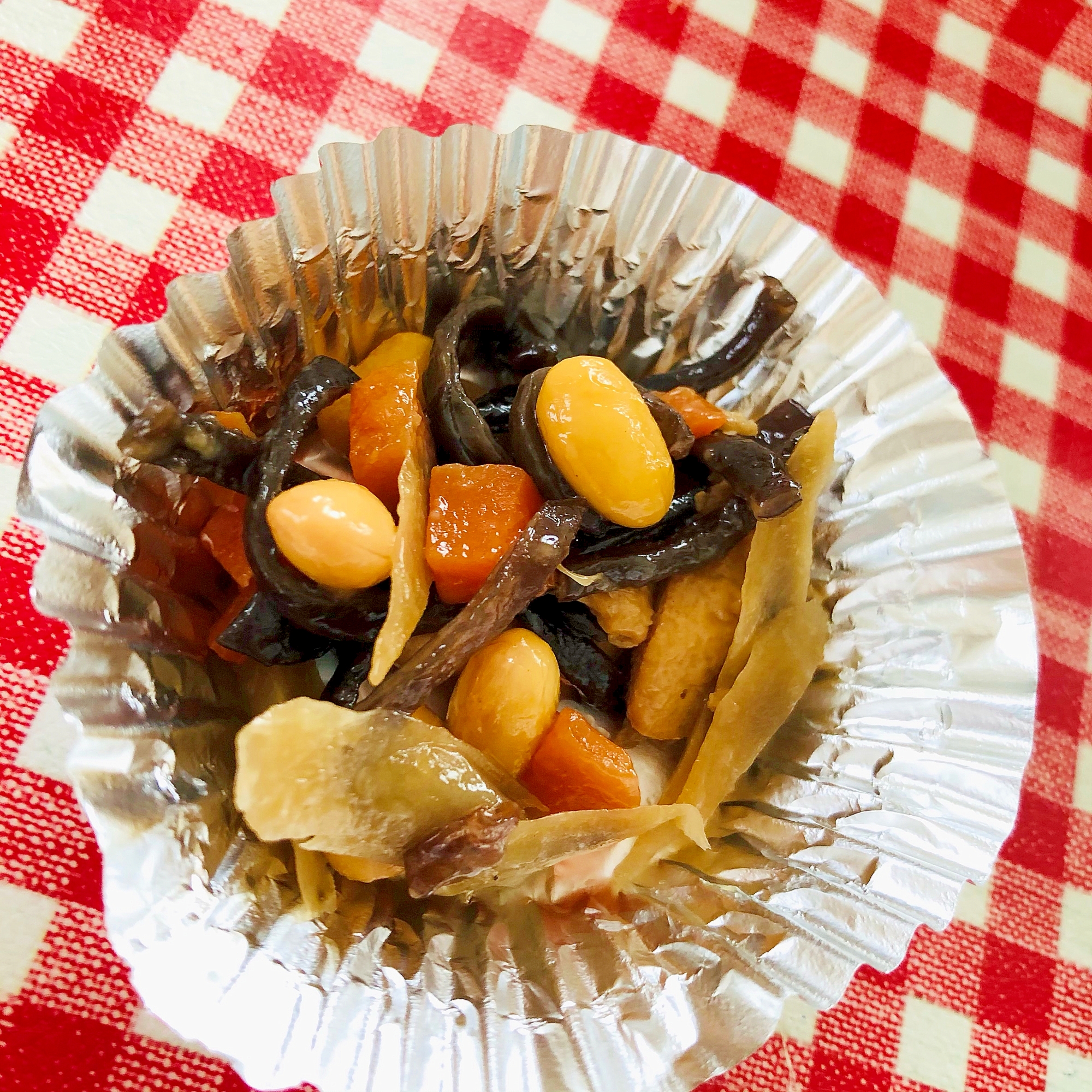 大豆と昆布とごぼうの煮物