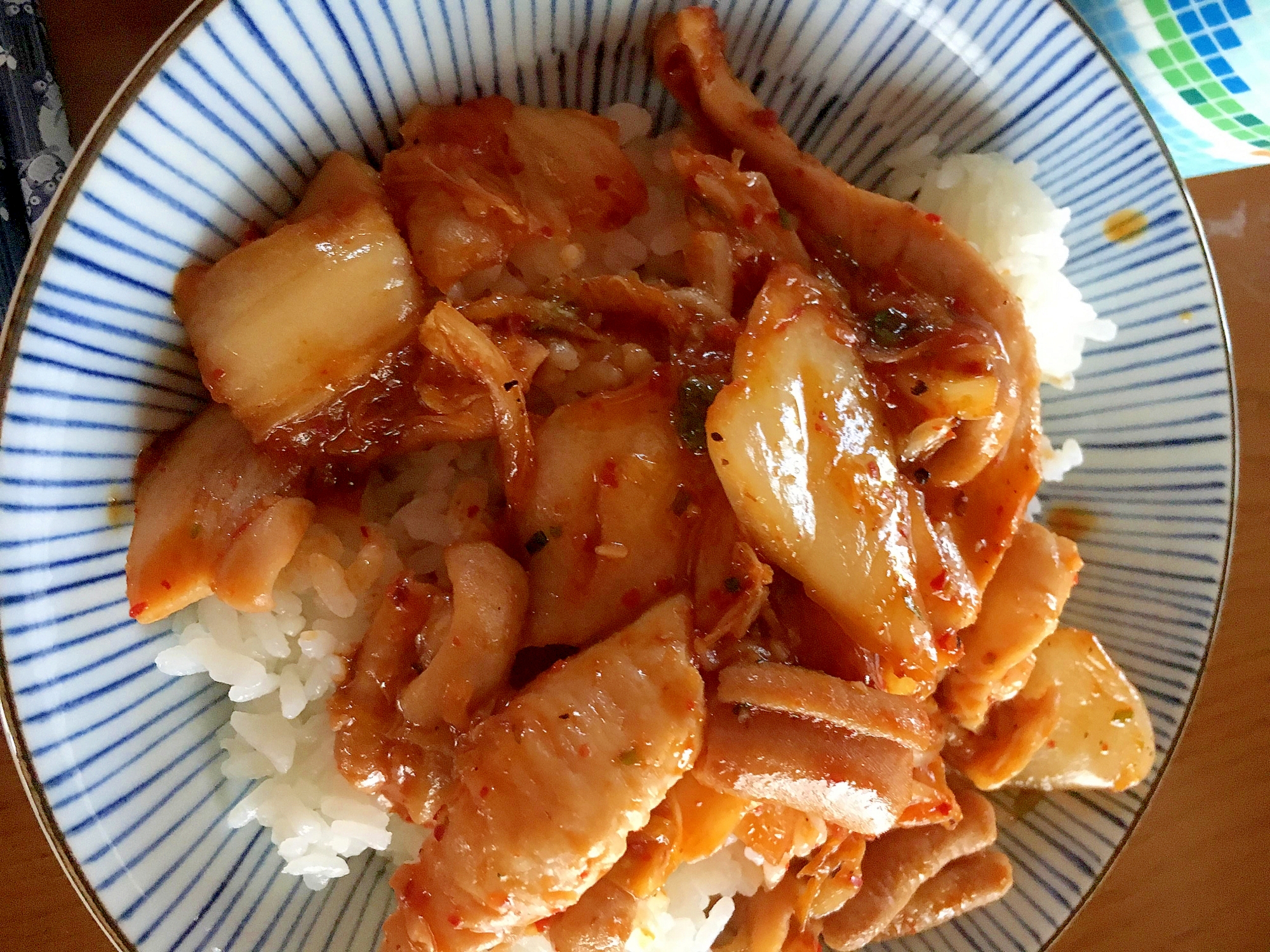 ホルモンキムチ丼