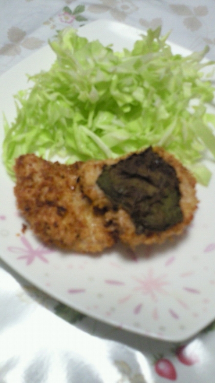 塩麹で簡単☆豚ヒレ肉の大葉はさみ揚げ（梅ソース付）