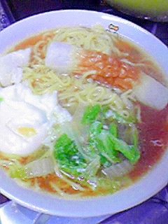 簡単おいしい☆白菜・卵・ちくわのラーメン♪