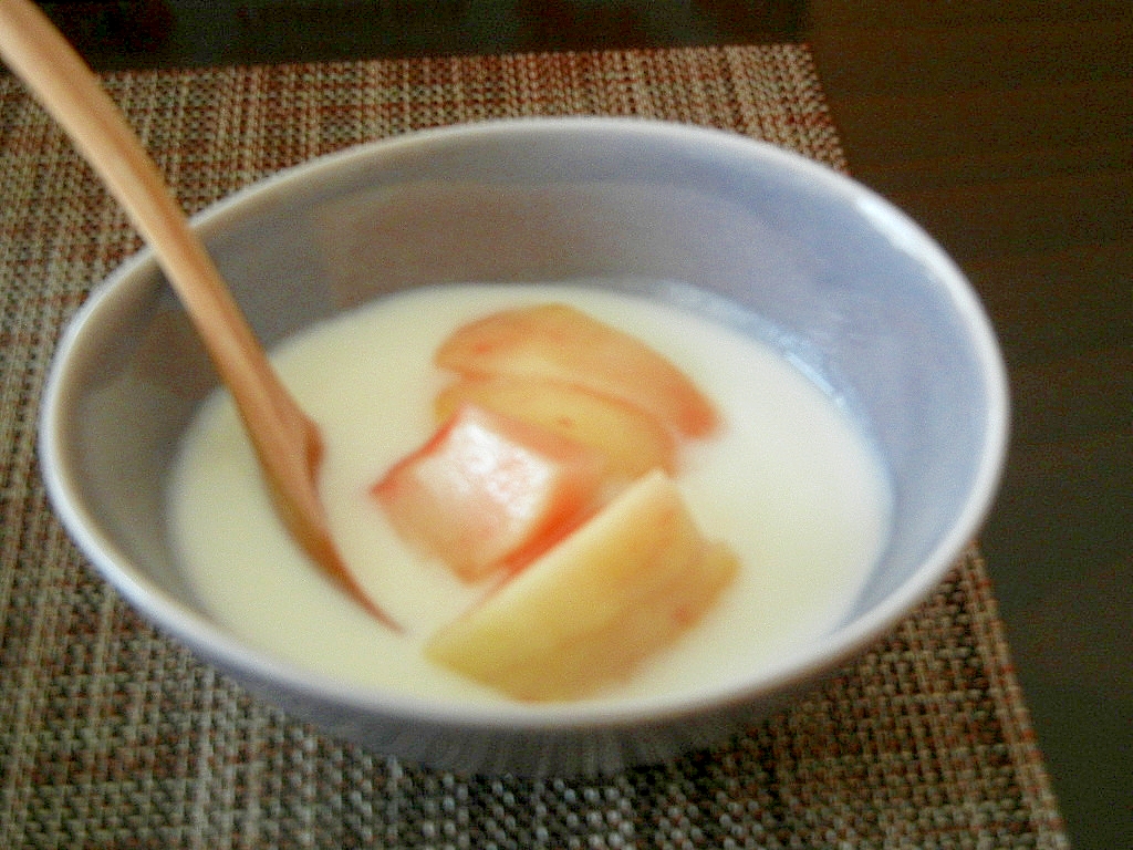常夏のデザート☆桃のココナッツミルクスープ