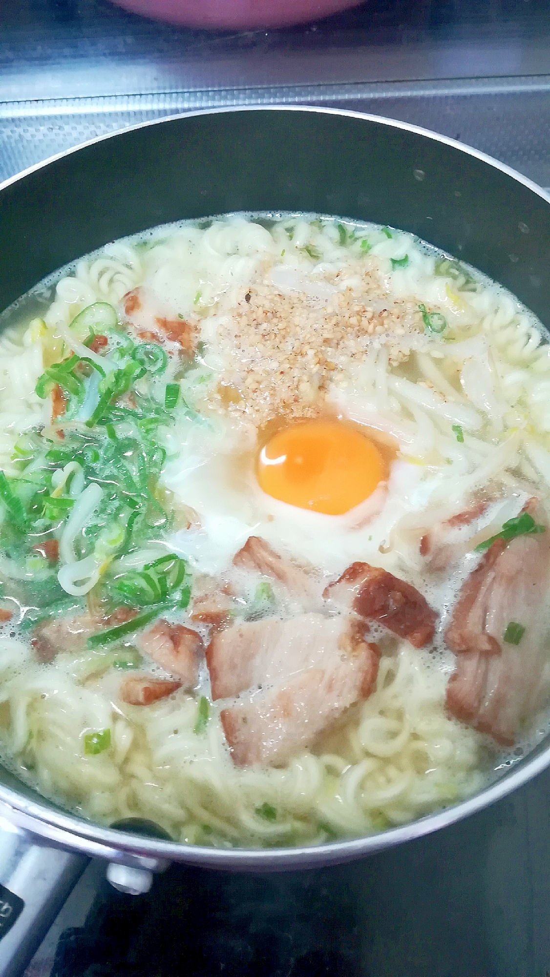 卵チャーシューもやしネギ☆サッポロ一番塩ラーメン