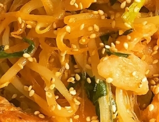 粉雪とうふ༓٩(❛ัᴗ❛ั ๑)༊༅೨*キムチ春雨