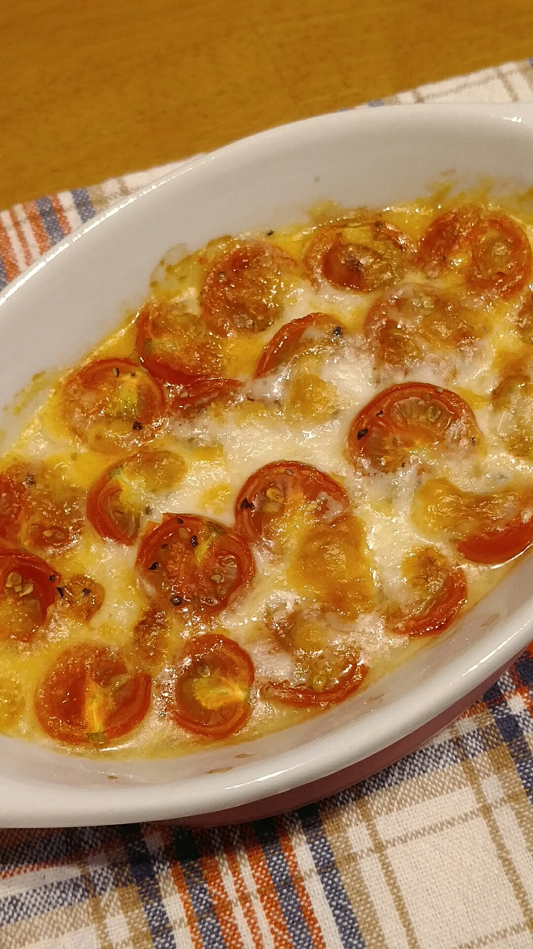 トマトとモッツァレラチーズのグリル
