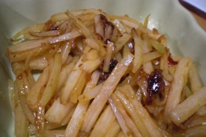 分厚く剥いた大根の皮で 大根の皮と長芋のソテー レシピ 作り方 By ひろりん１１０６ 楽天レシピ