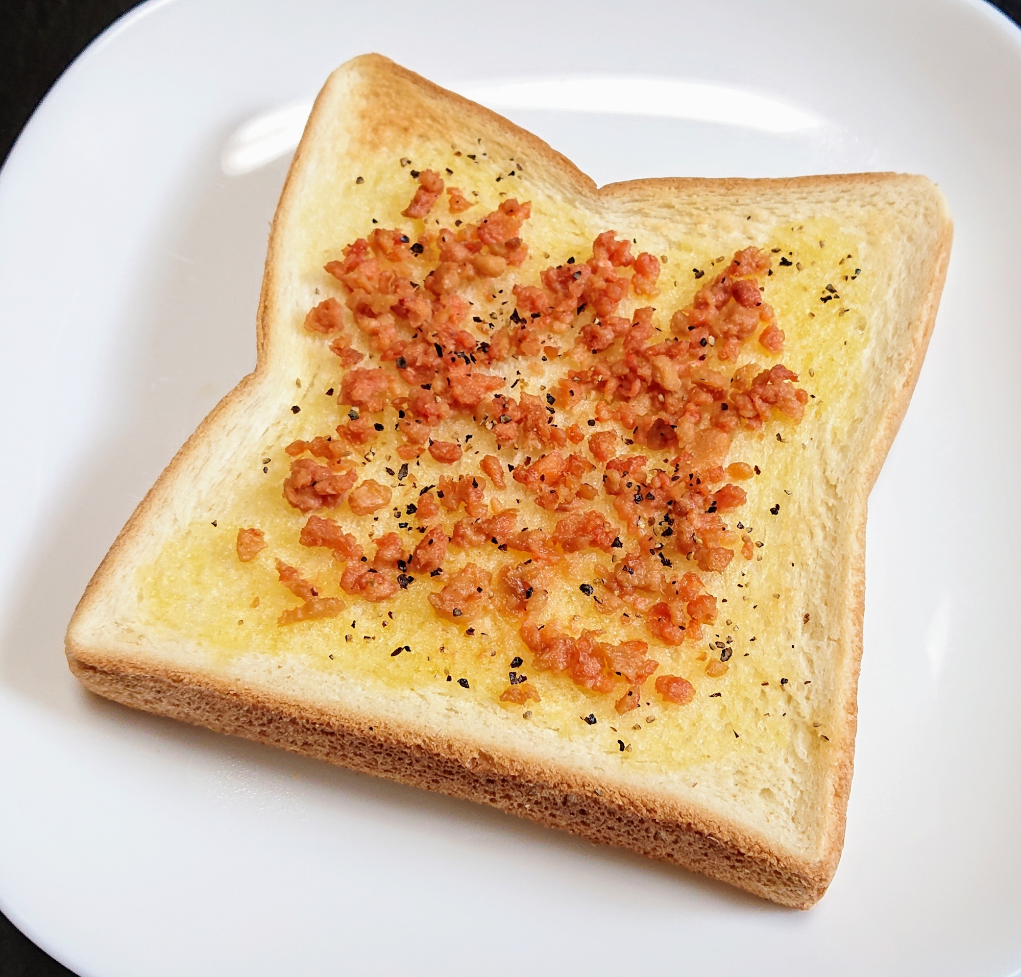 じゅわっと美味しい☆鮭フレークトースト