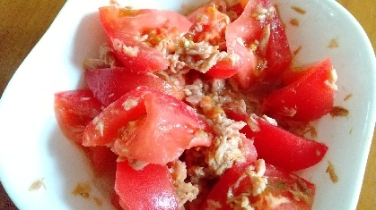 完熟トマトとツナのさっぱりサラダ
