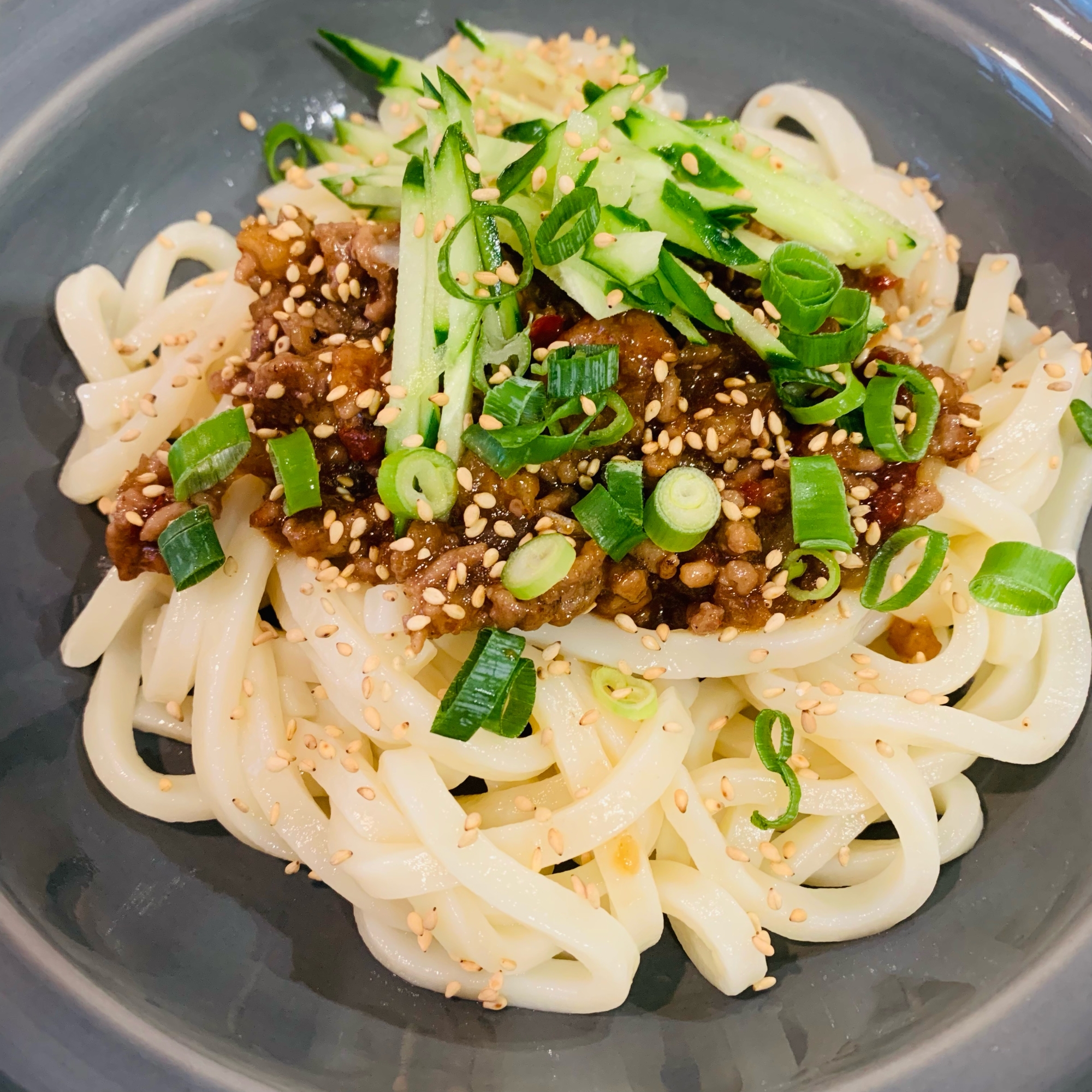 汁なし肉うどん！