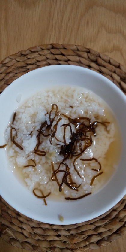 塩昆布の出汁茶漬け わさび風