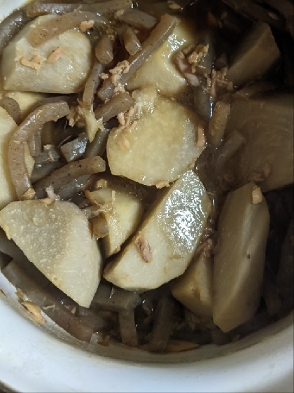 ツナと里芋、糸こんにゃくの煮物