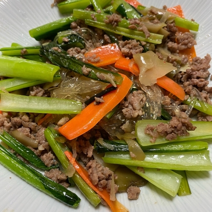 小松菜とひき肉と春雨のザーサイ炒め