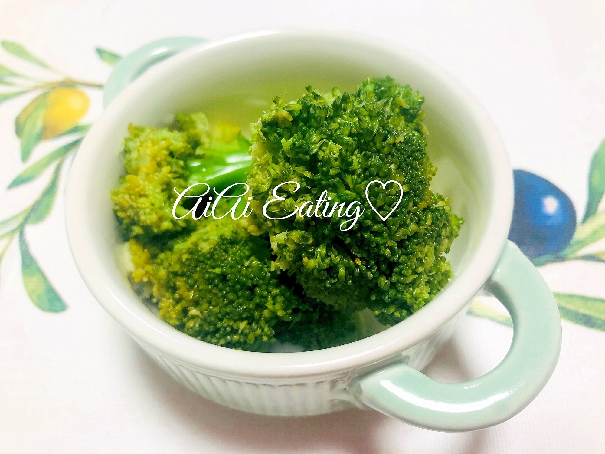 ♡作り置きやお弁当に♪レンジで蒸しブロッコリー♡