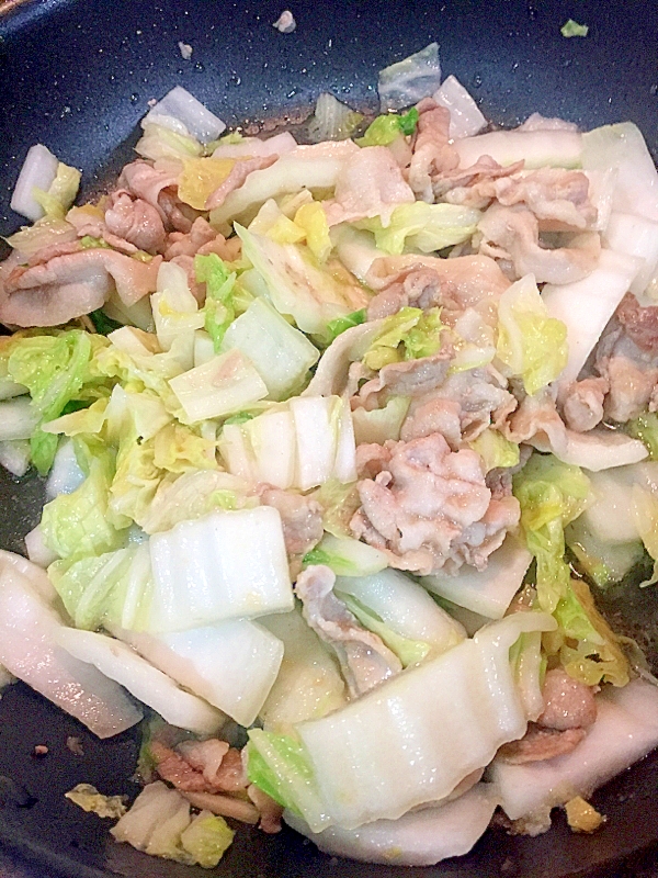 最適調味料？こんぶ茶で野菜炒め