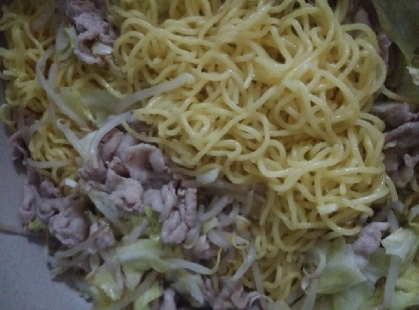 ネギ塩焼きそば