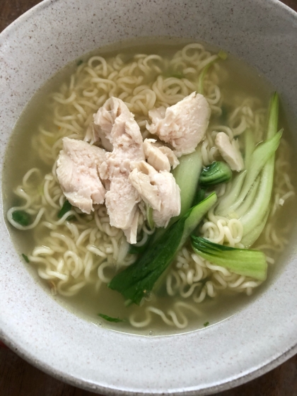 チキンと野菜の塩ラーメン