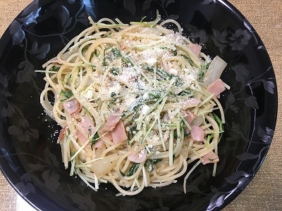 水菜大量消費！水菜とハムの和風パスタ