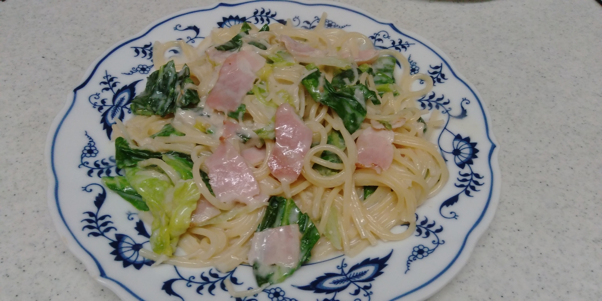 春キャベツとエノキ ベーコンのチーズクリームパスタ レシピ 作り方 By ねあっっ 楽天レシピ