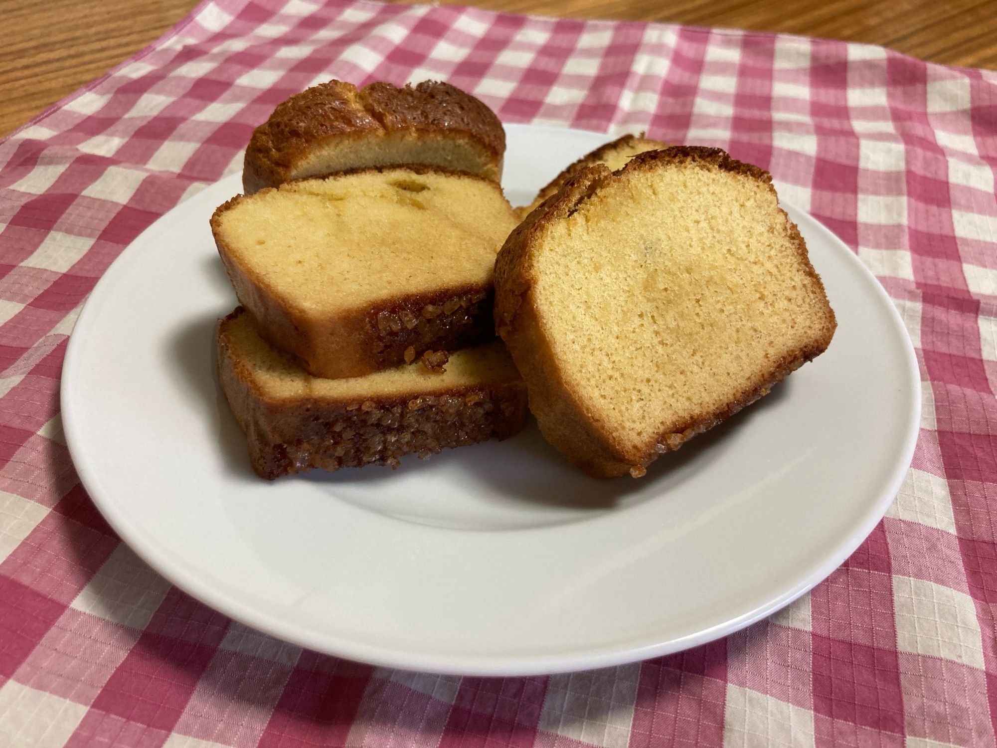 うちのおやつ　ホットケーキミックスでカステラ