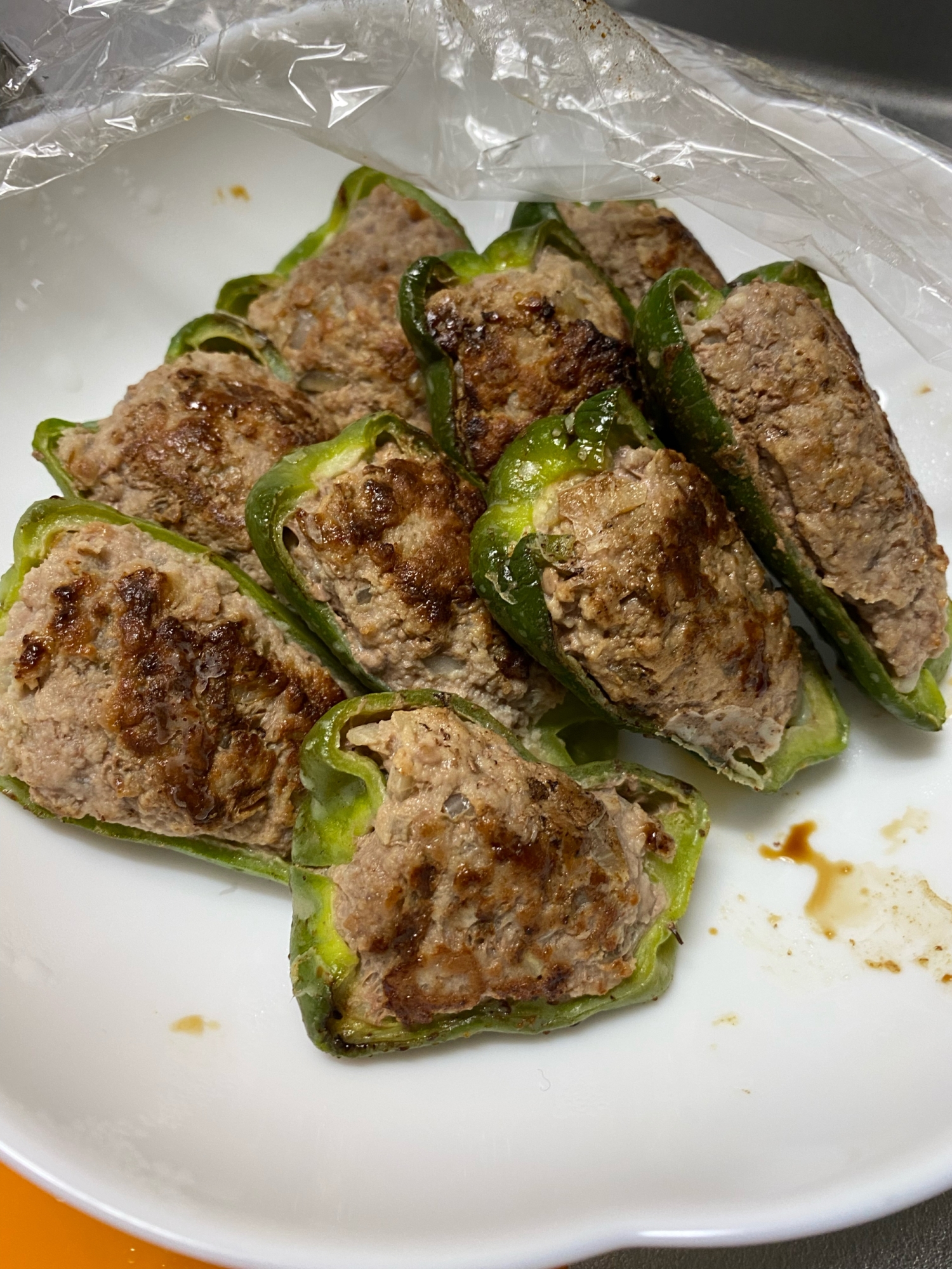 お弁当に最適!肉詰めピーマン