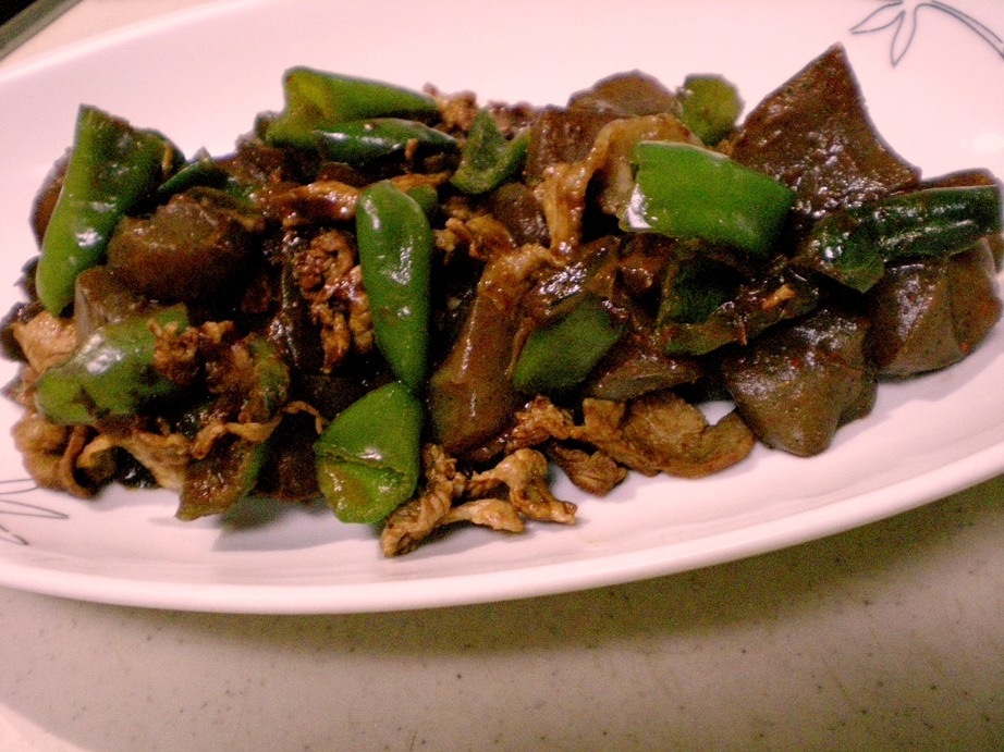 おうちご飯　　こんにゃくと豚肉の甘辛味噌