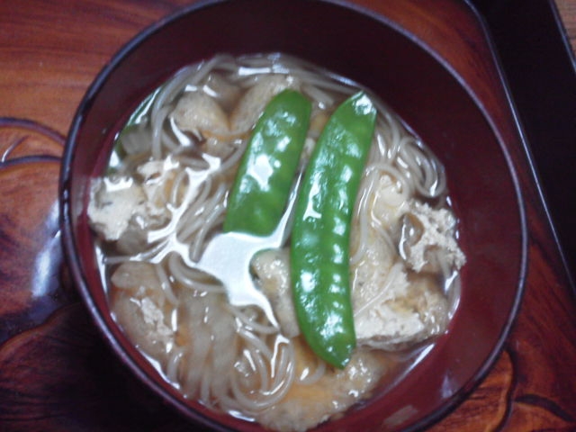 絹さやおあげ舞茸の温麺