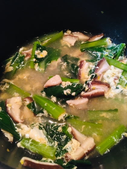 安くなっていた小松菜で体に優しいスープができて満足です。
